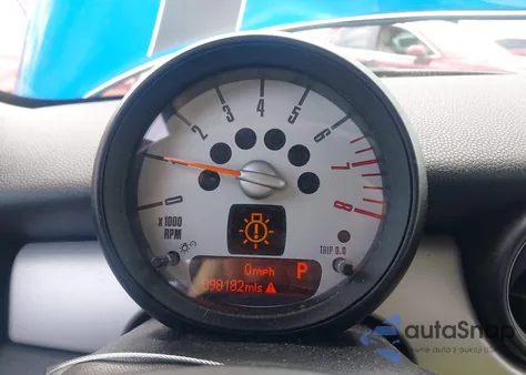 2011 Mini Cooper z USA, uszkodzony, nr VIN WMWSU3C50BT253145